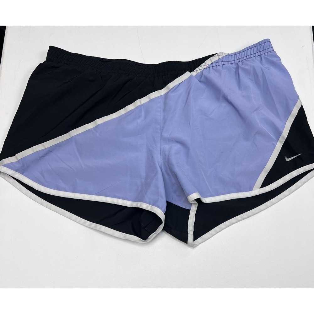 Nike Dri Fit Women's Light Purple Black Size Large Lined Shorts